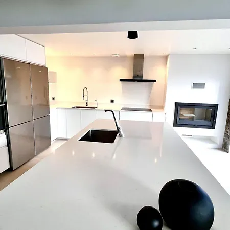 Lazaro Exklusive Von Hrm By Interhome *