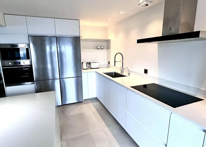 Lazaro Exklusive Von Hrm By Interhome בית נופש פונשל