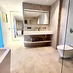 Lazaro Exklusive Von Hrm By Interhome בית נופש פונשל