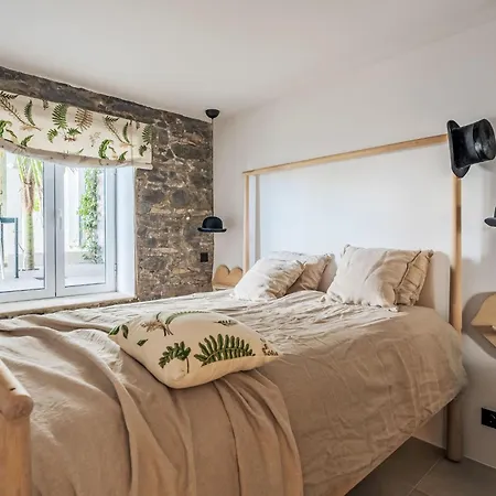 Lazaro Exklusive Von Hrm By Interhome * Funchal (Madeira)